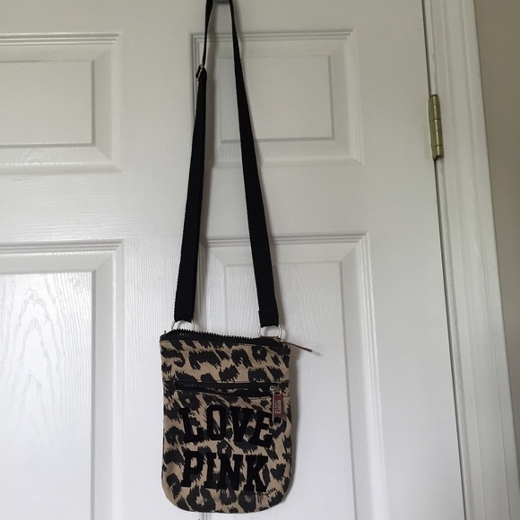 Love pink crossbody cheetah purse
