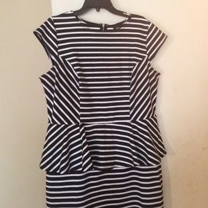 Black& white stretch peplum dress plus size