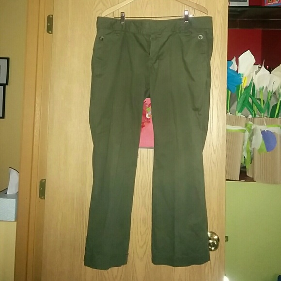 Old Navy Khaki style pants