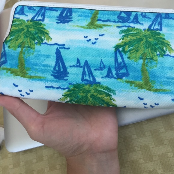 Coach beach wallet wristlet NWT blue multi sail - Picture 3 of 4