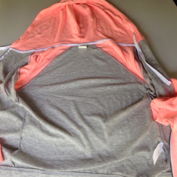 Cute Salmon jacket - Picture 2 of 4