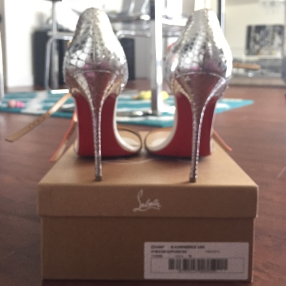 Authentic Christian Louboutin Arnold Python heels - Picture 2 of 4