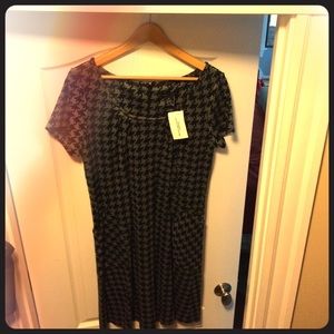 Houndstooth wool dress