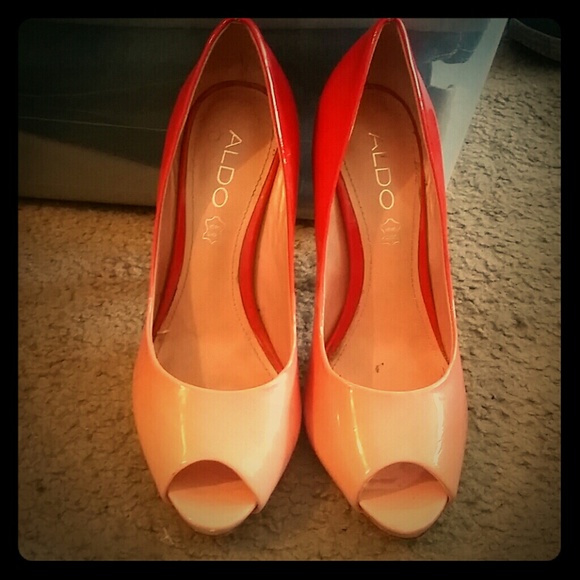Shoe