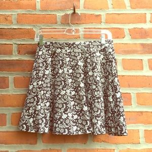 Roses are Red, Violets are Blue, Paisley's B&W