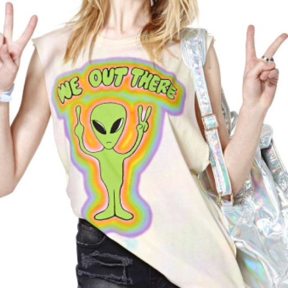 UNIF We Out There Tank