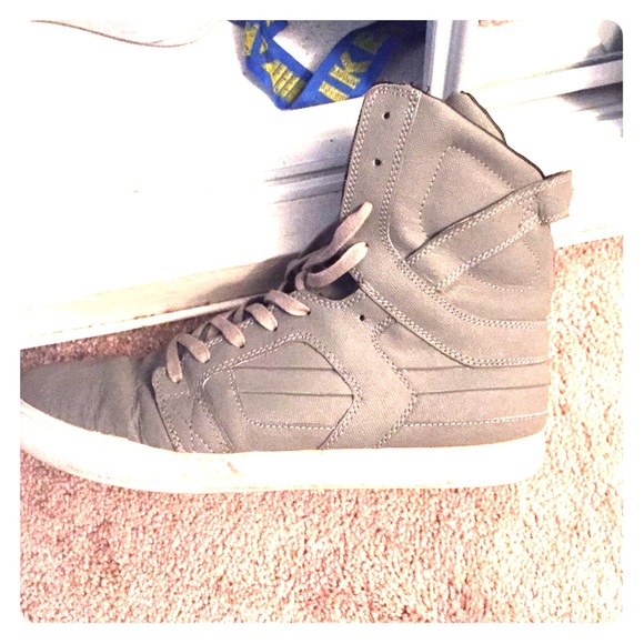 Grey high too supra