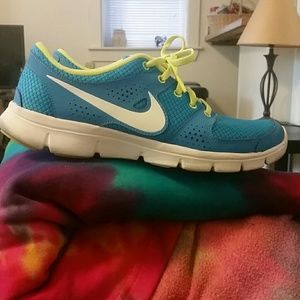Nike Flex Size 10