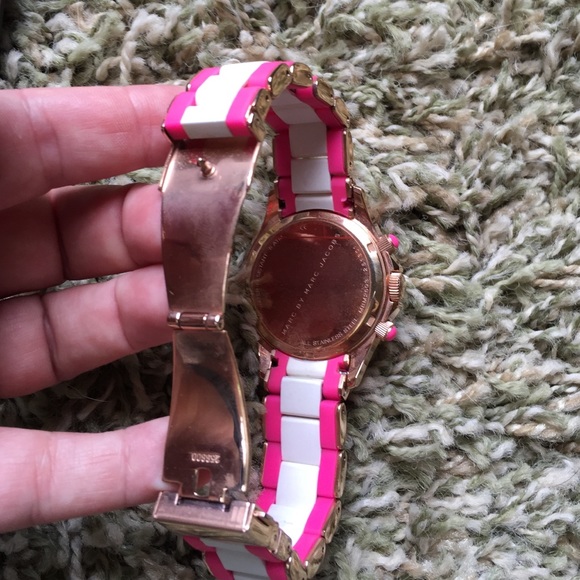 🎉Host Pick🎉 Marc Jacobs watch - Picture 3 of 4