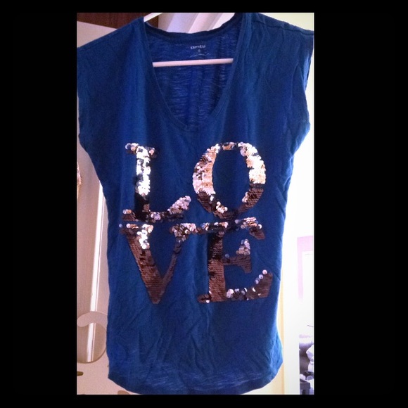 Express sequence LOVE t-shirt