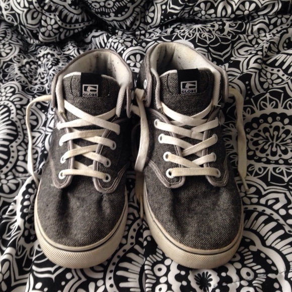 Grey Globe Shoes