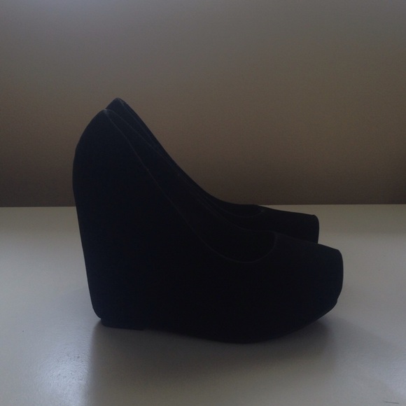Wedges - Picture 2 of 3