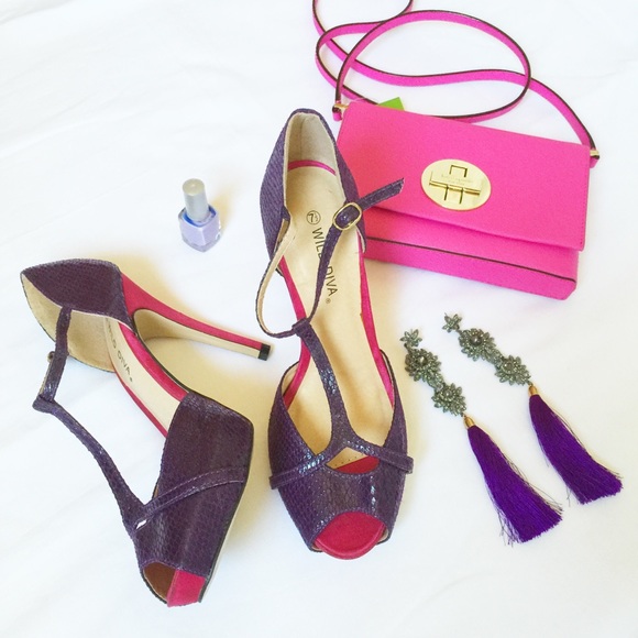 ✨NEW LISTING✨Wild Diva High heels