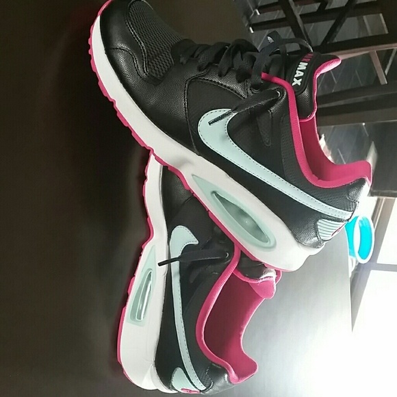 Women's Shoes