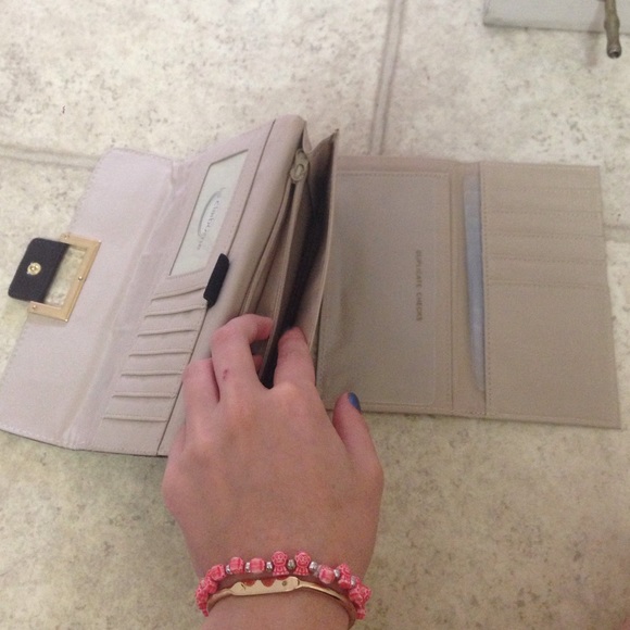 Wallet - Picture 3 of 4