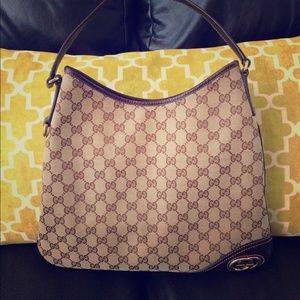 Authentic GUCCI BRITT HOBO GG Bag