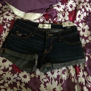 Hollister Shorts ⛔️CLOSET CLOSING⛔️