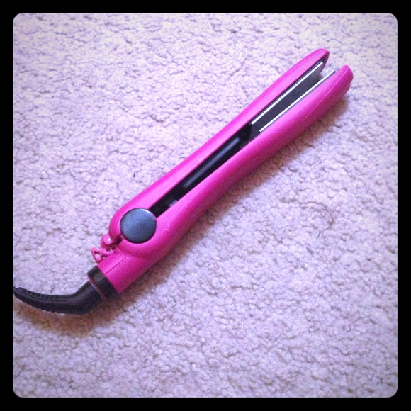 Remington hair straightener