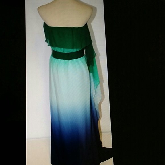 Dress - Picture 3 of 3