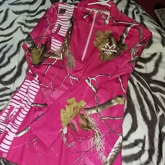 Realtree pullover