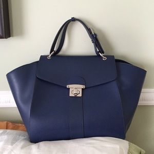 Alberta Decanio purse