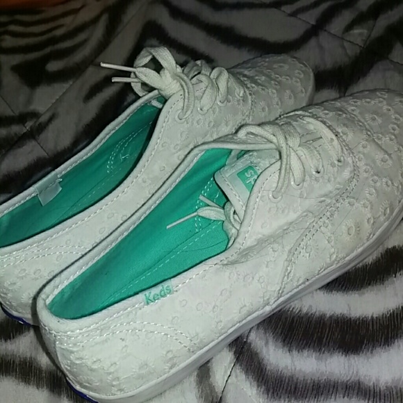 White keds