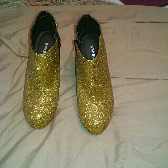 Yellow glitter ankle boot