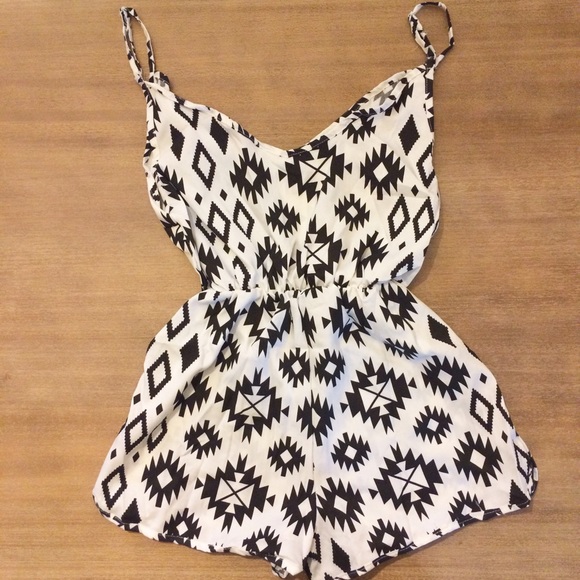 Brand New! Black and White Printed Romper! - Picture 2 of 2
