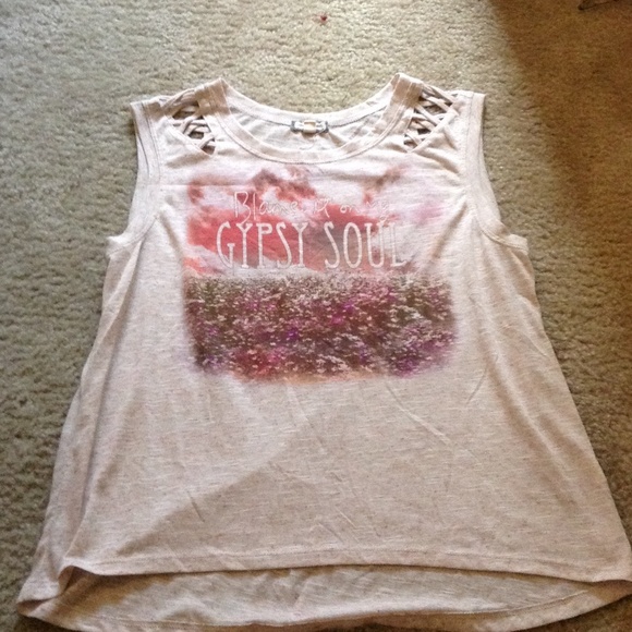 Charlotte Russe Cut Out Shoulder tanktop - Picture 1 of 1