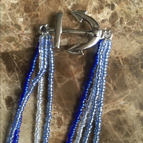 FLORIDA Seashell Multi-Stranded Necklace - Picture 3 of 4