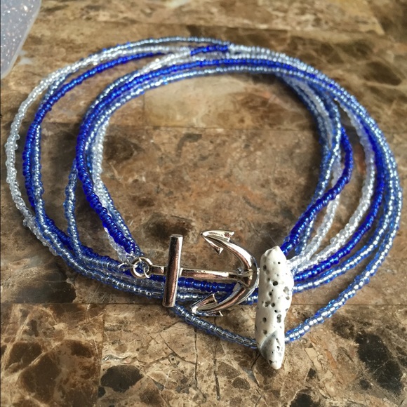 FLORIDA Seashell Multi-Stranded Necklace - Picture 4 of 4