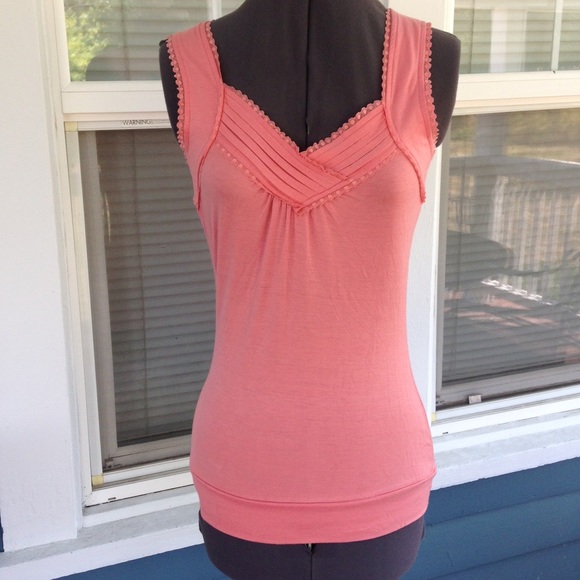 NWT🚨AMERICAN RAG Sweetheart Tback Top