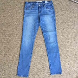 Abercrombie & Fitch jeans.