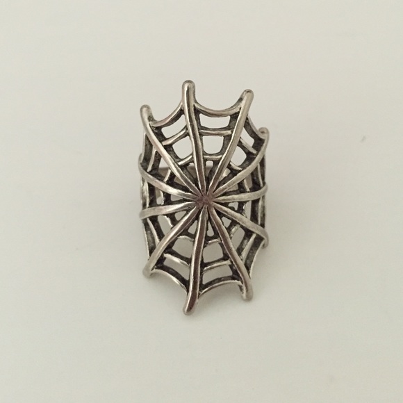 Brandy Melville Spiderweb ring