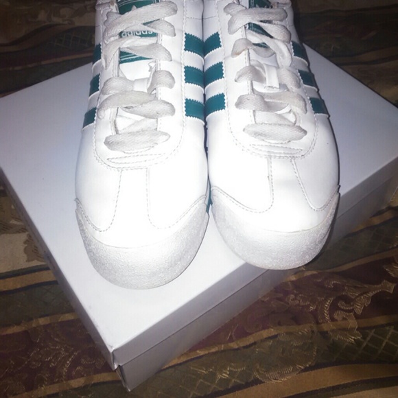 Adidas(SOLD) - Picture 2 of 3