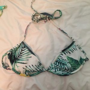 Stone Fox Swim Hanalei Bikini Top in Bali