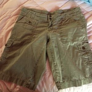 AEO Bermudas