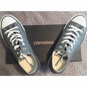 NWT Leather Converse