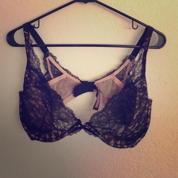 Victoria's Secret 36 DD bra