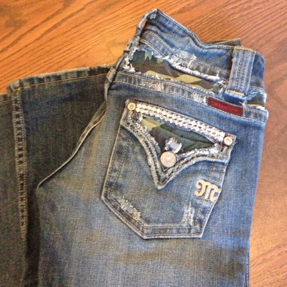 Bling camo miss me jeans 25