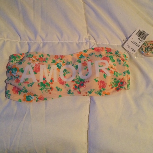 Forever 21 Amour floral swim top!