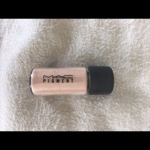 MAC pigment. Small Naked & Large Vanilla - used