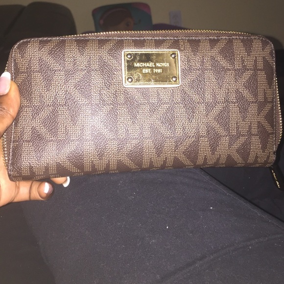 Michael Kors wallet