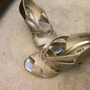 Gold heels size 7