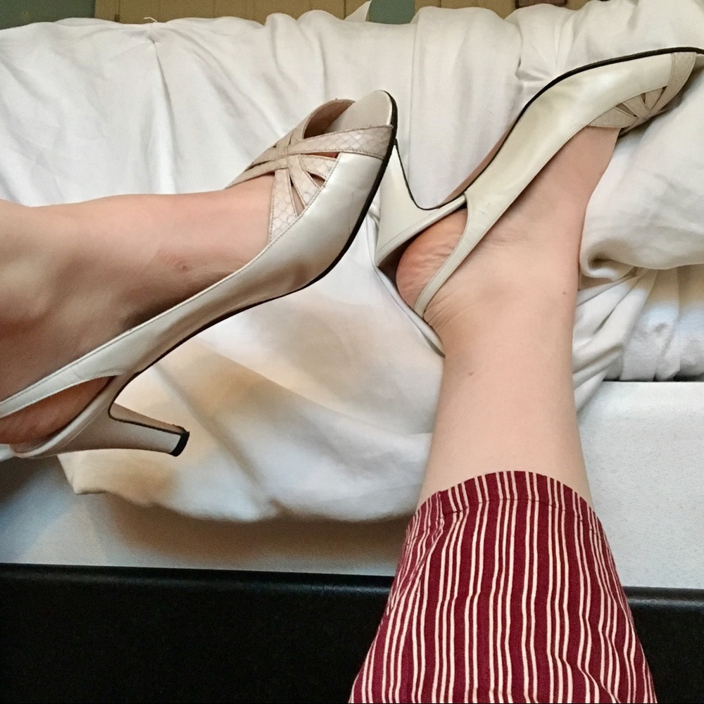 vintage salvatore ferragamo heels
