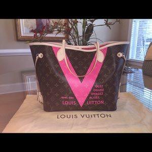 💰SOLD💰 Louis Vuitton Neverfull V MM