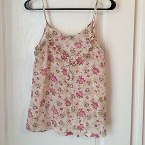 Thin strapped, Floral top.