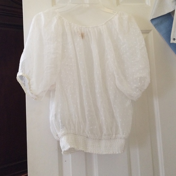 White Hollister Peasant Top - Picture 2 of 3