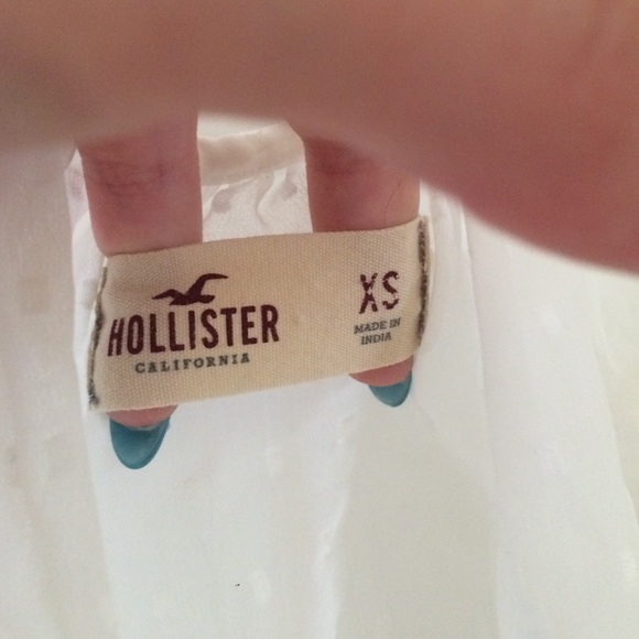 White Hollister Peasant Top - Picture 3 of 3