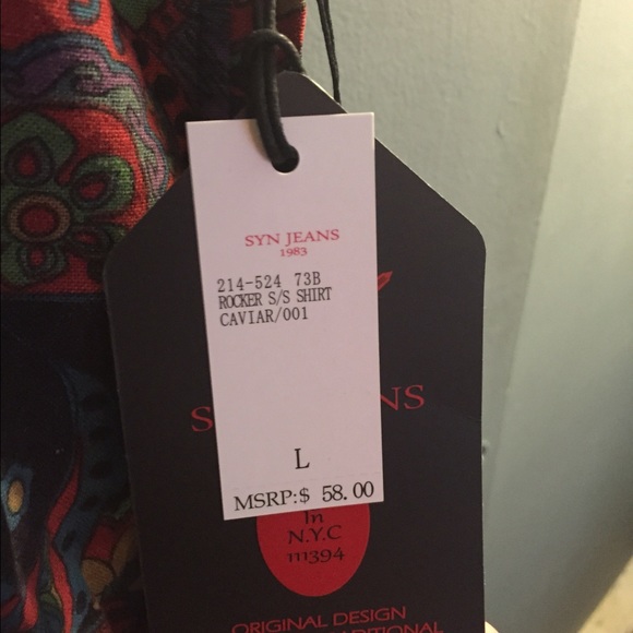 TRIPPY PATTERN BUTTON UP - Picture 3 of 4